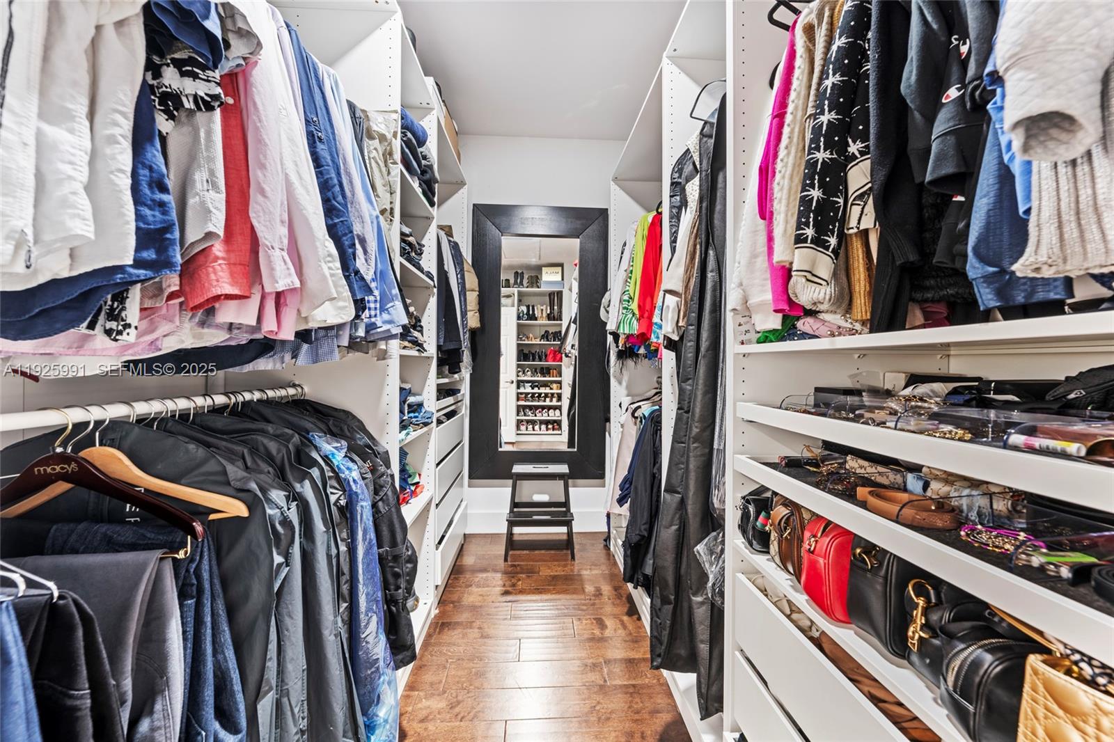 6933 NW 104th Ct Doral, FL 33178