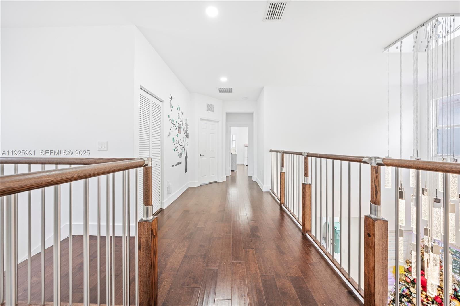 6933 NW 104th Ct Doral, FL 33178