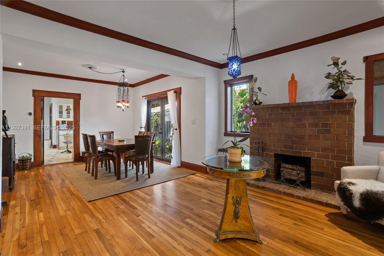 452 SW 21st Rd Miami, FL 33129