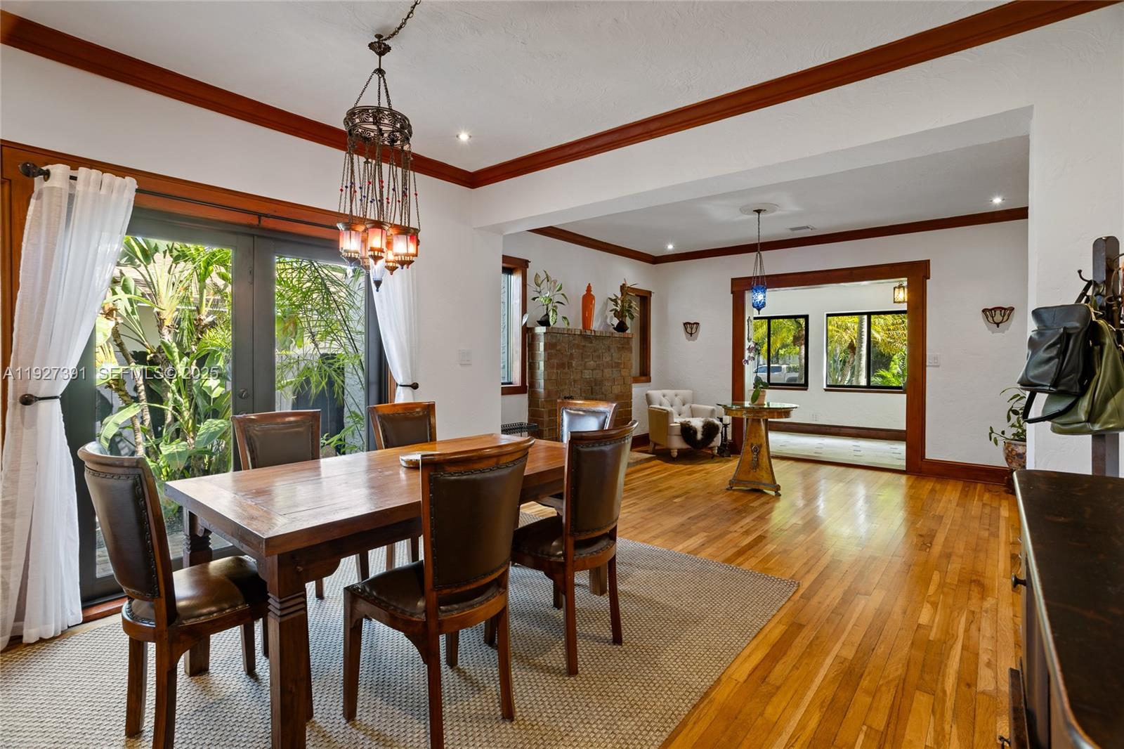 452 SW 21st Rd Miami, FL 33129