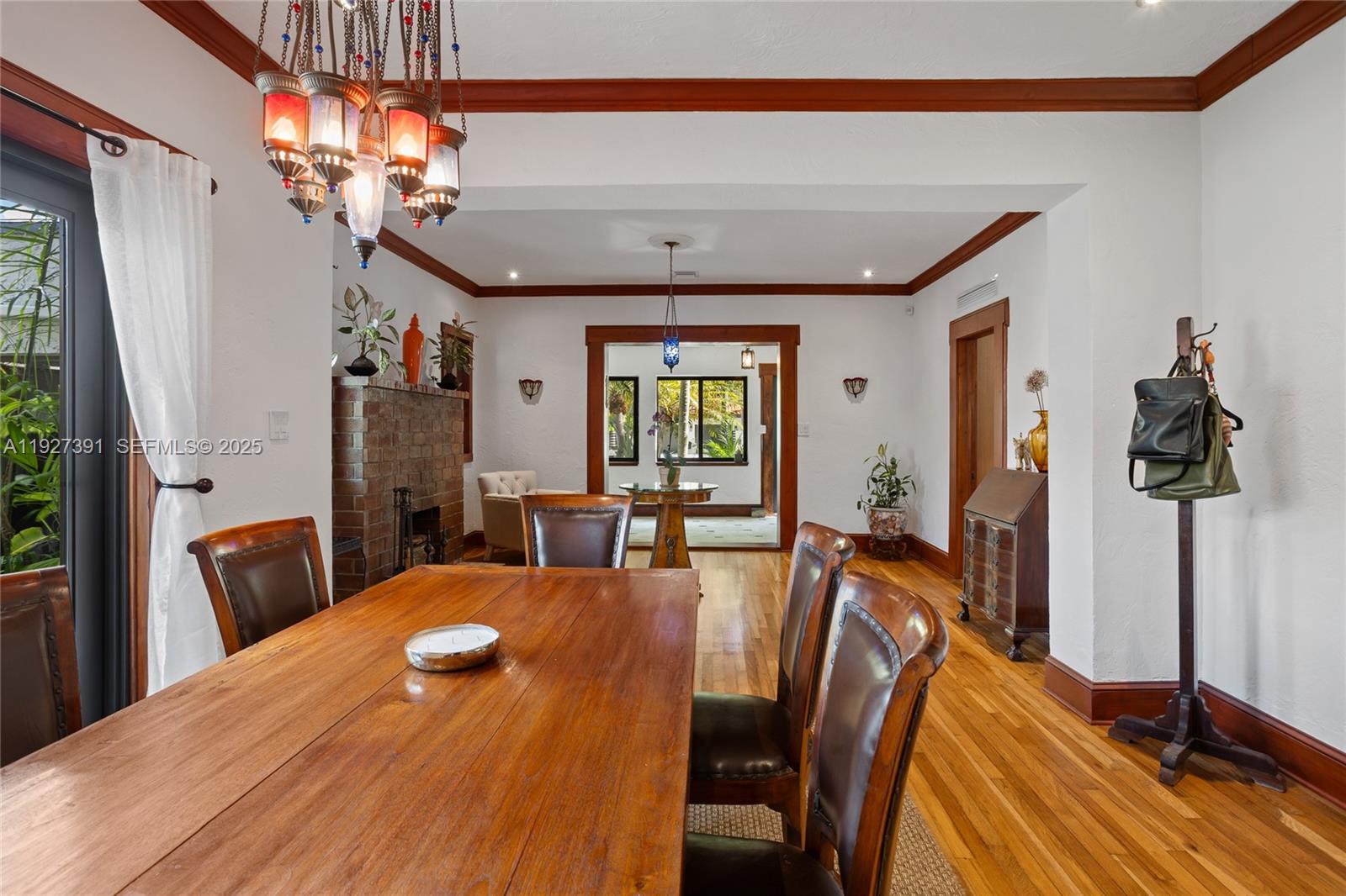 452 SW 21st Rd Miami, FL 33129