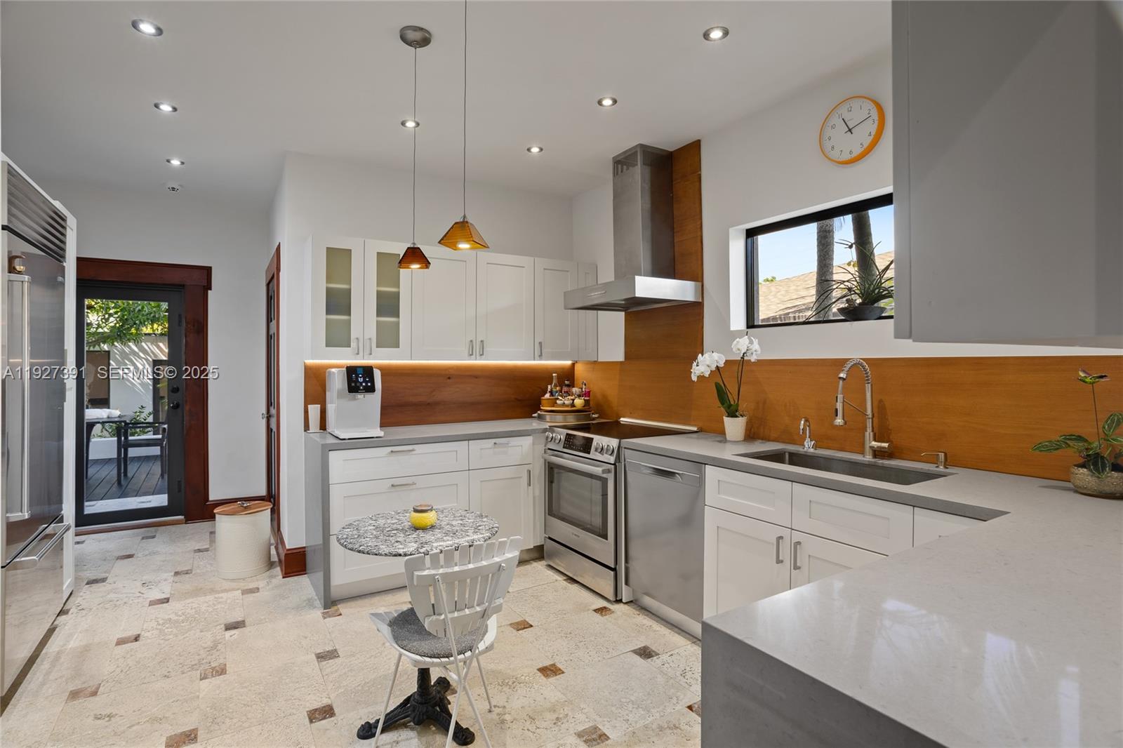 452 SW 21st Rd Miami, FL 33129