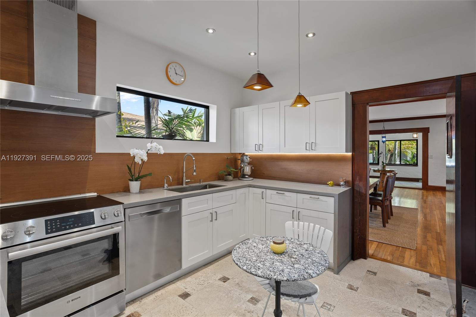 452 SW 21st Rd Miami, FL 33129