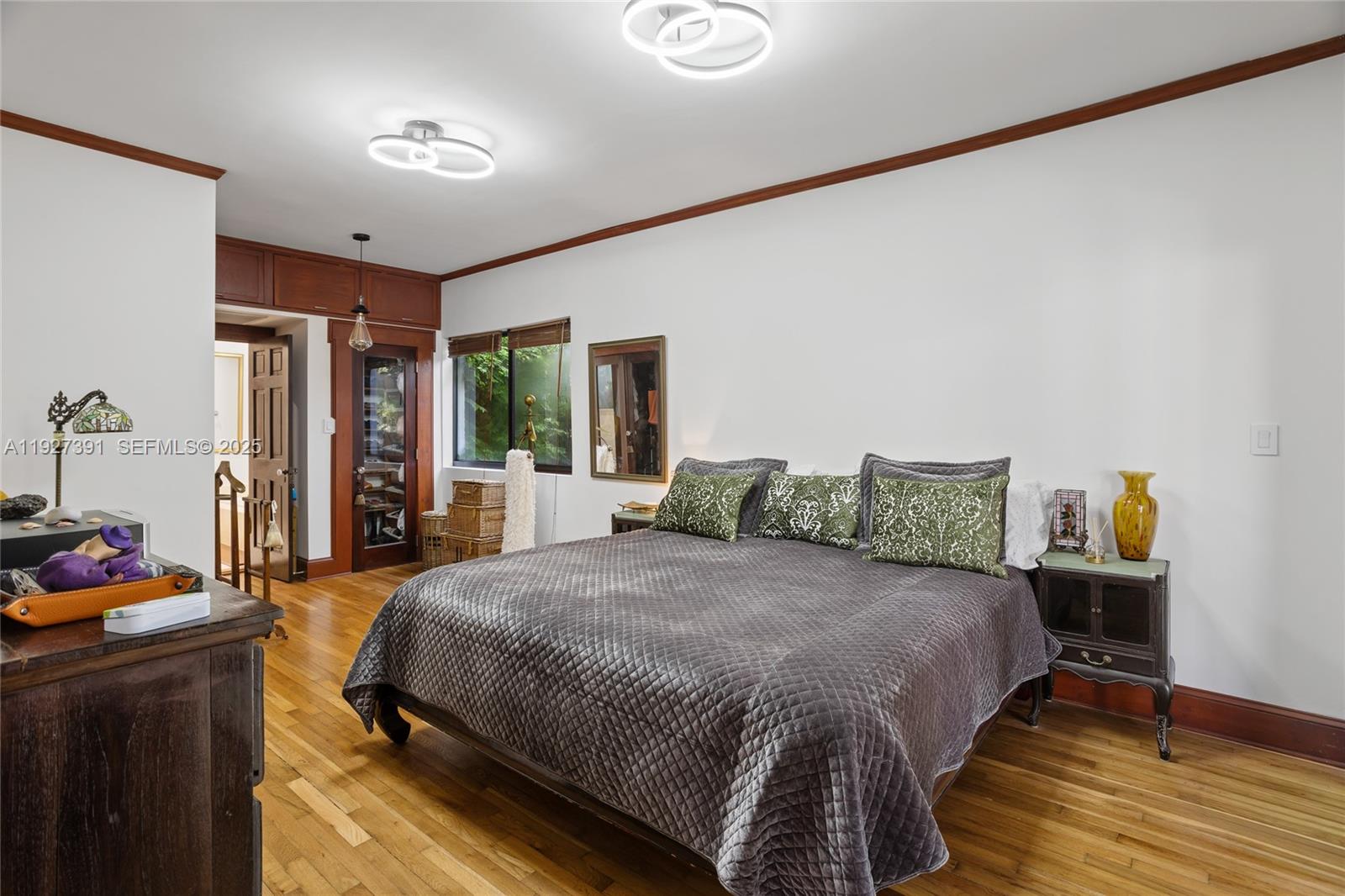 452 SW 21st Rd Miami, FL 33129