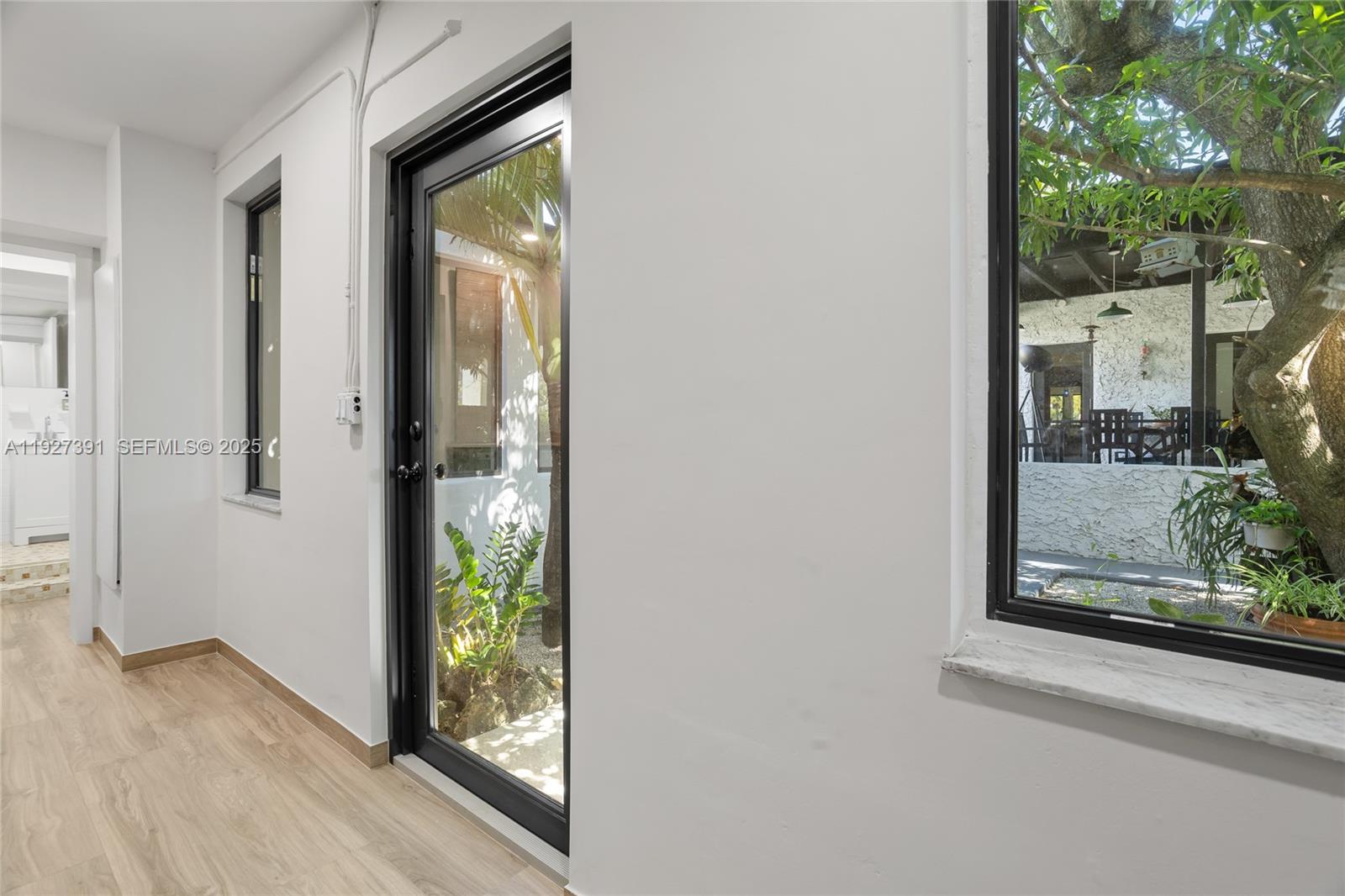 452 SW 21st Rd Miami, FL 33129