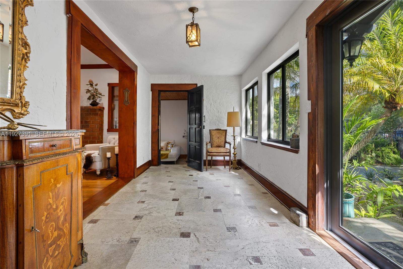 452 SW 21st Rd Miami, FL 33129