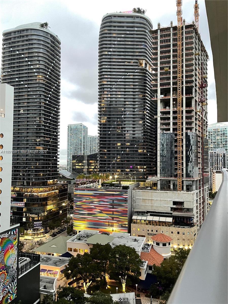 image 1010 Brickell2
