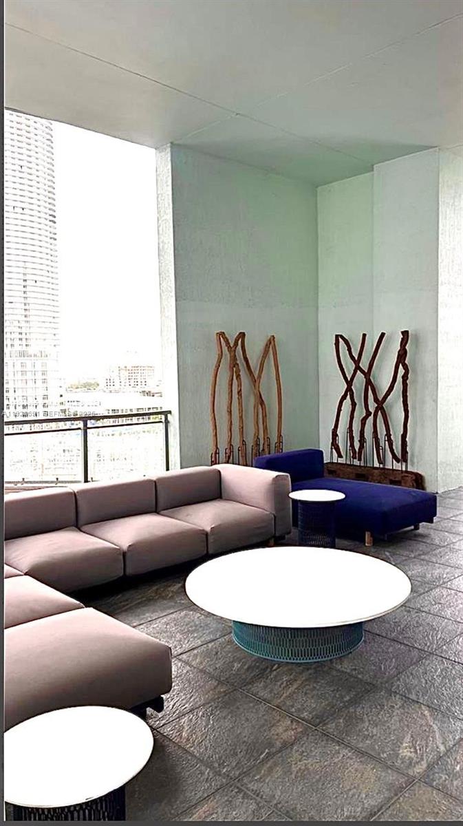 image The Ivy at Riverfront18