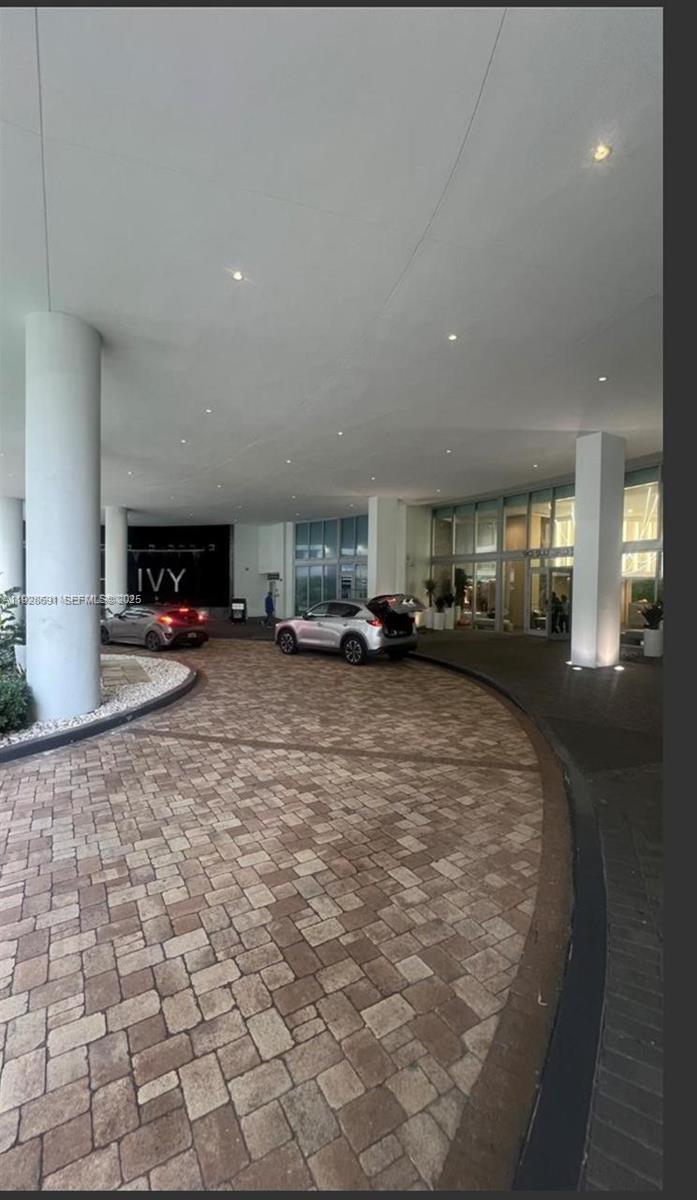 image The Ivy at Riverfront19