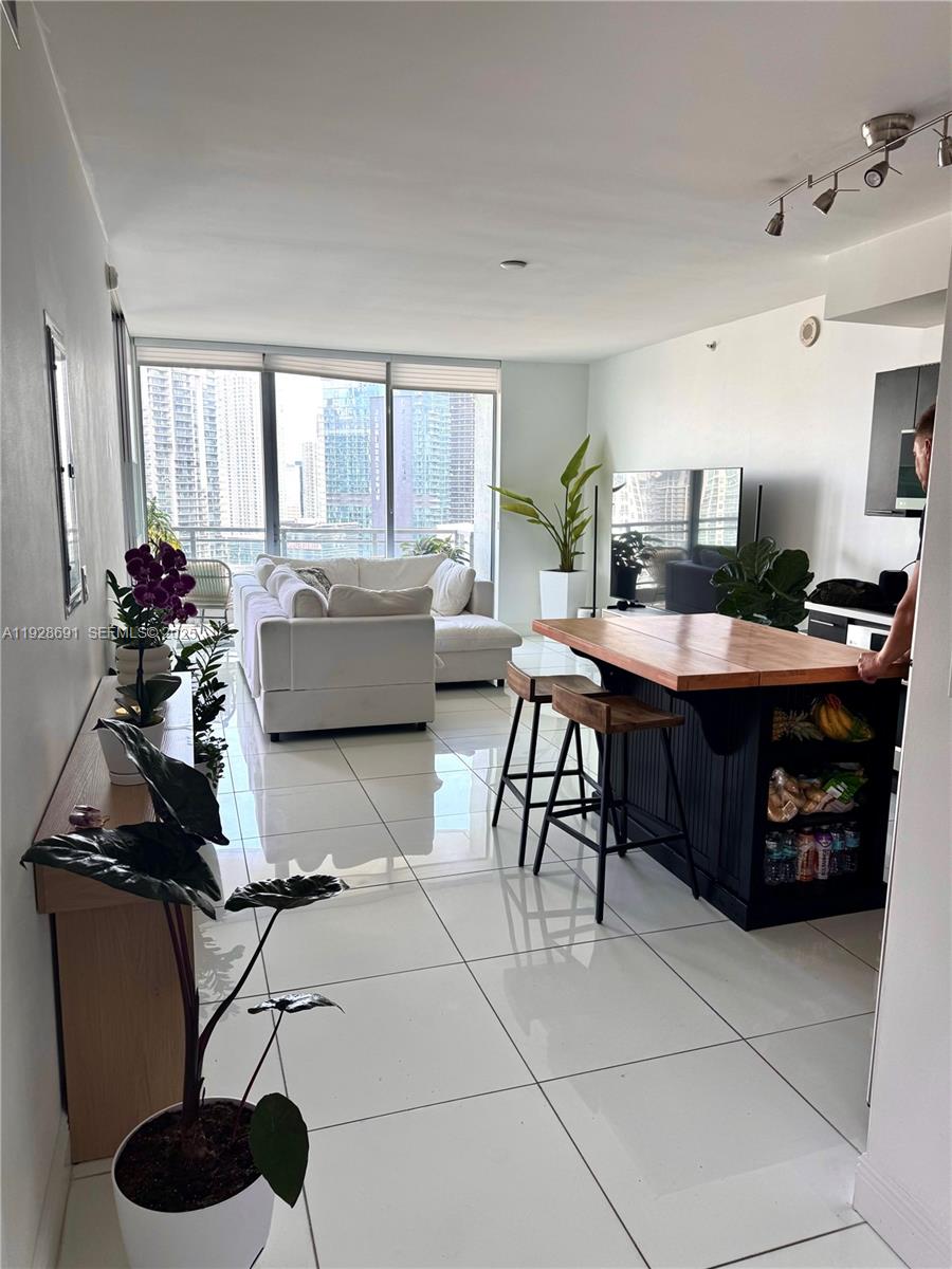 image The Ivy at Riverfront3