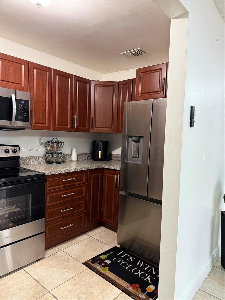 9525 SW 148th Ave Cir Miami, FL 33196