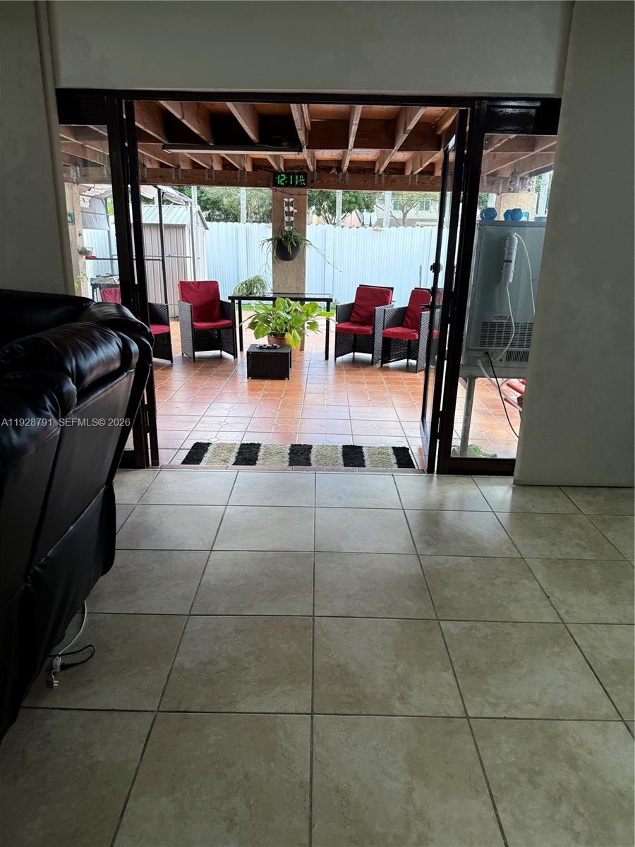 9525 SW 148th Ave Cir Miami, FL 33196