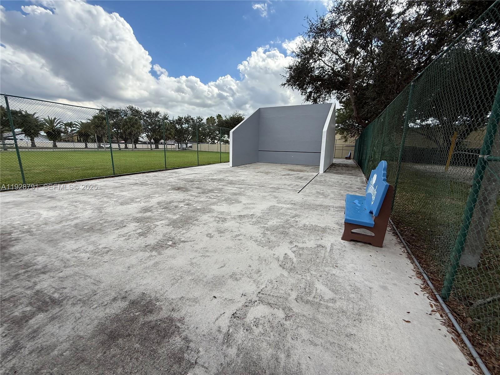 9525 SW 148th Ave Cir Miami, FL 33196