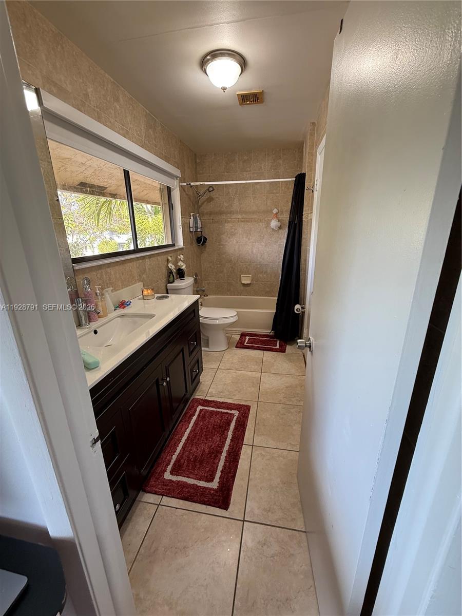 9525 SW 148th Ave Cir Miami, FL 33196