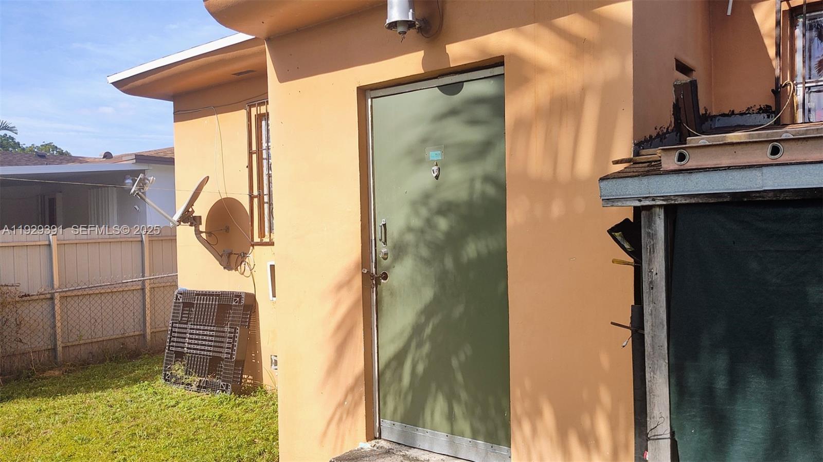 2238 NW 34th St Miami, FL 33142