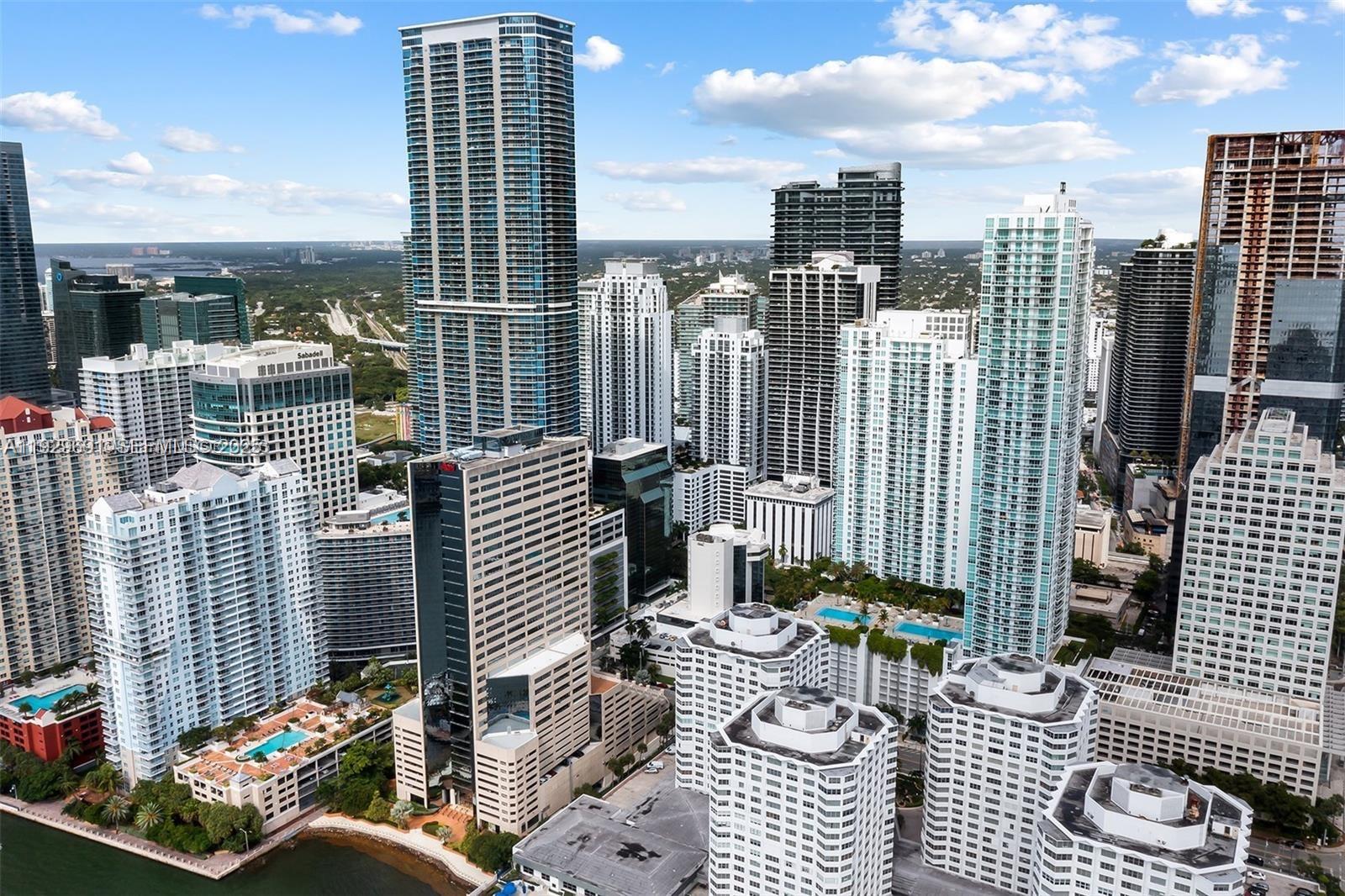 image The Plaza on Brickell West15