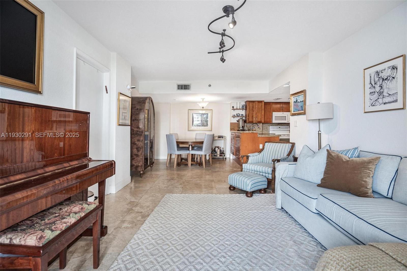 770 Claughton Is Dr #503 Miami, FL 33131