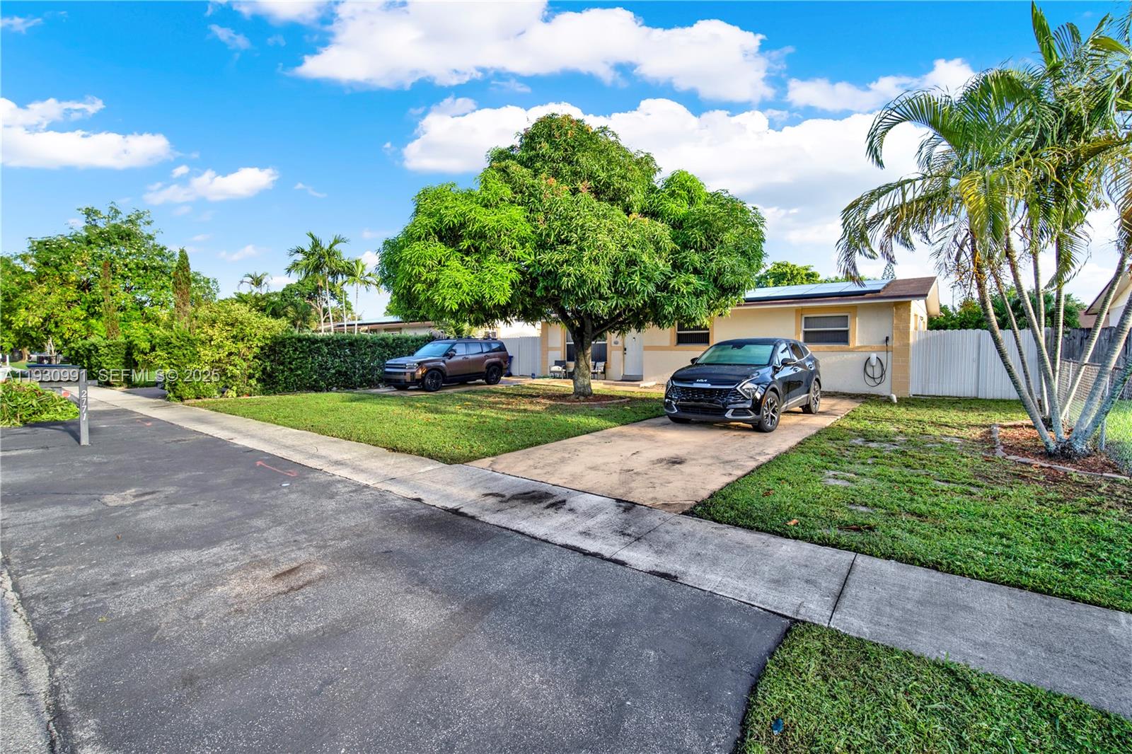 2771 NW 8th St Pompano Beach, FL 33069