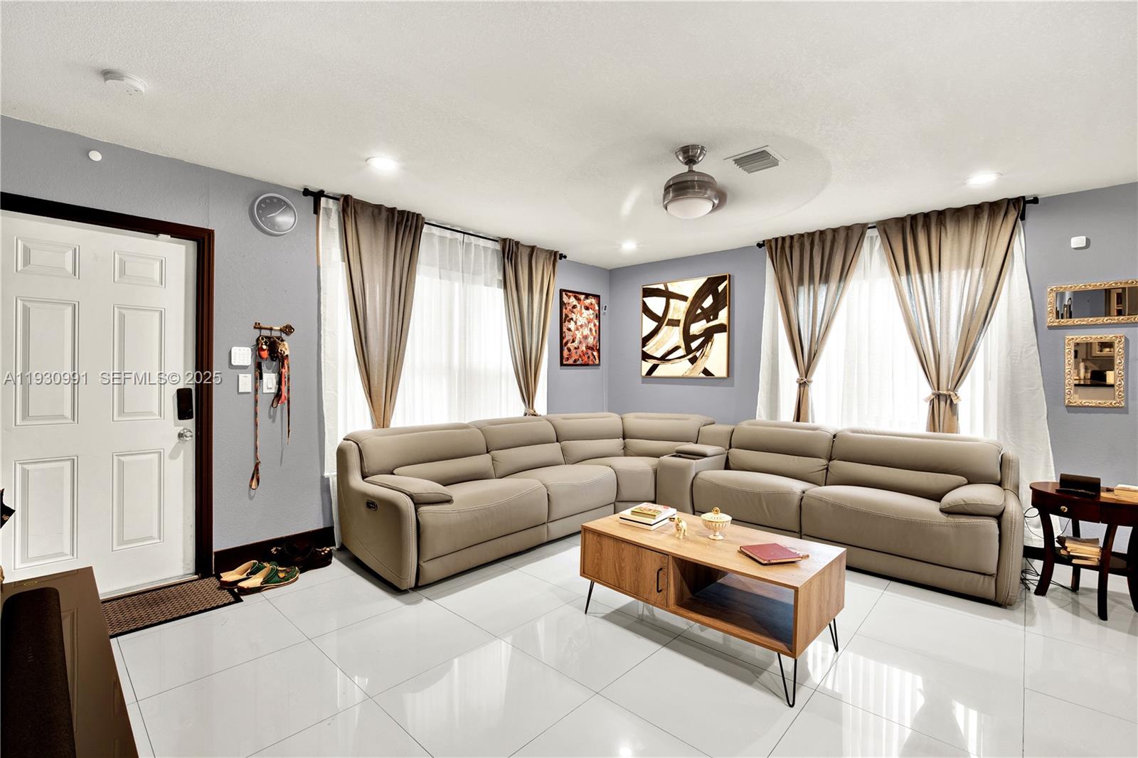 2771 NW 8th St Pompano Beach, FL 33069