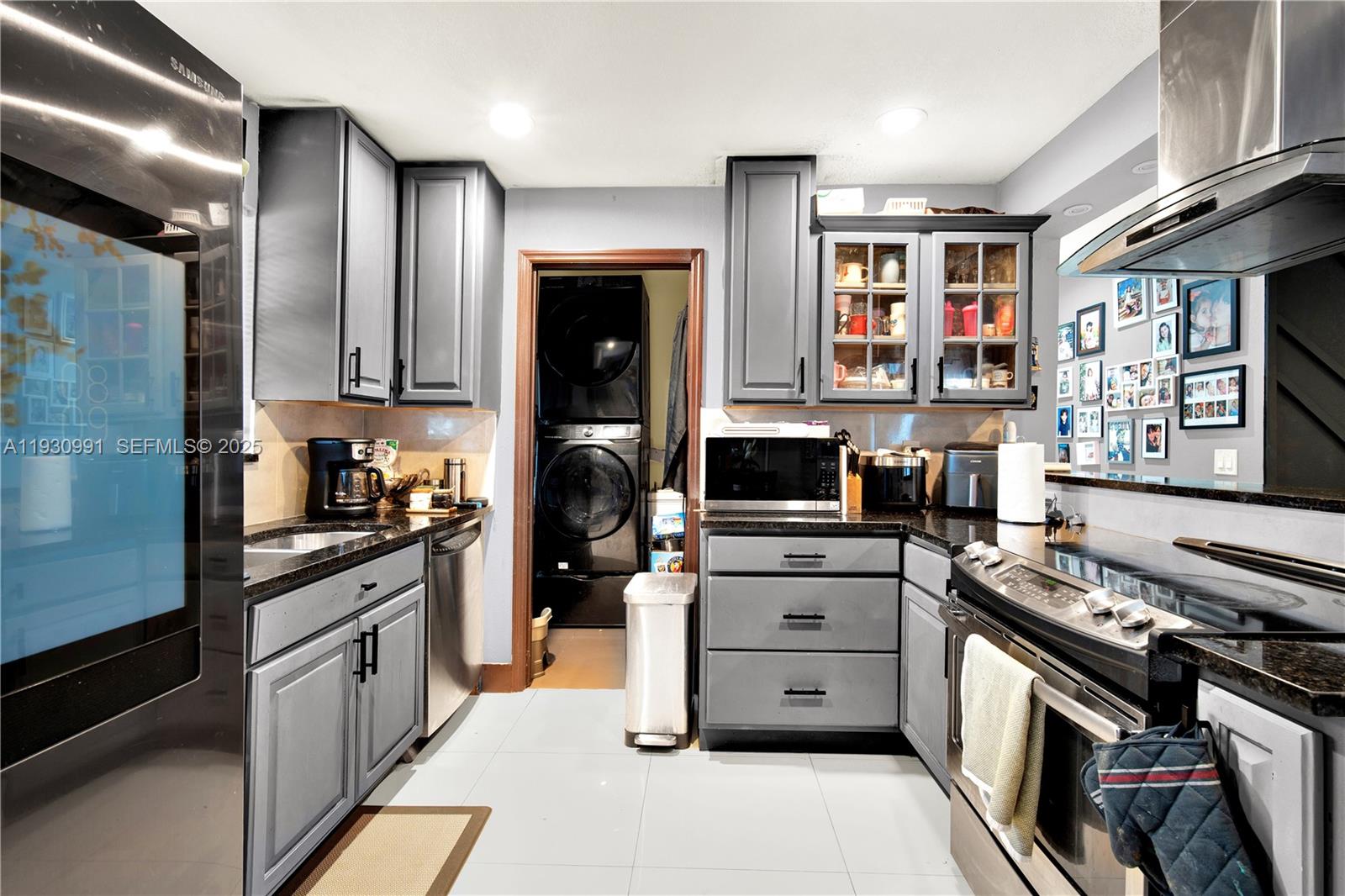 2771 NW 8th St Pompano Beach, FL 33069