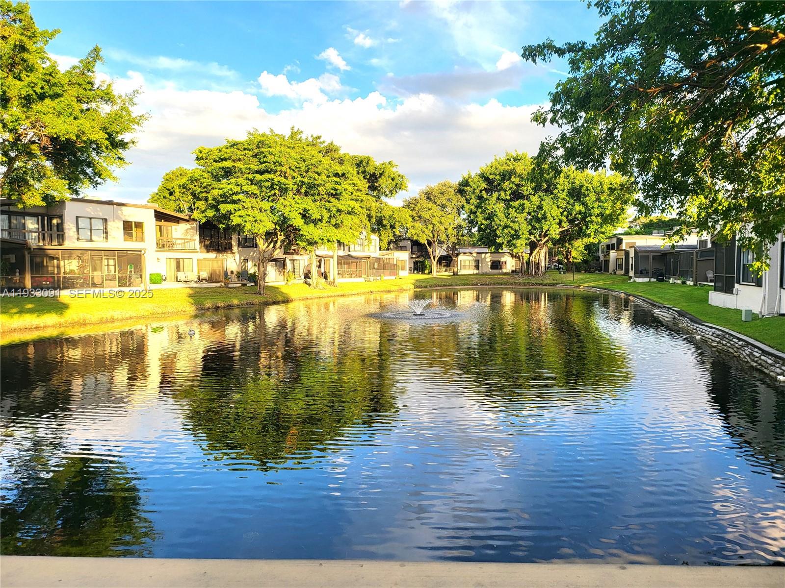 9723 N New Riv Canal Rd #416 Plantation, FL 33324