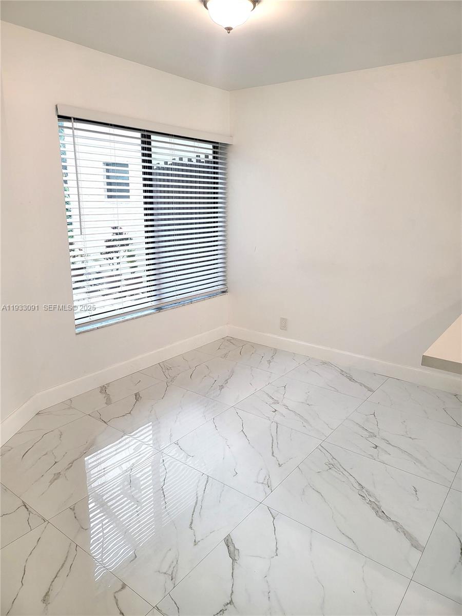 9723 N New Riv Canal Rd #416 Plantation, FL 33324