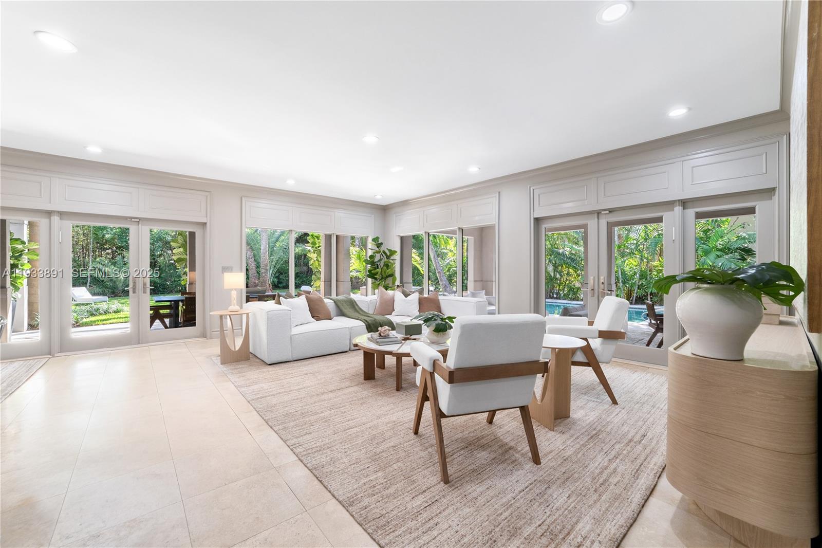 5077 N Bay Rd Miami Beach, FL 33140