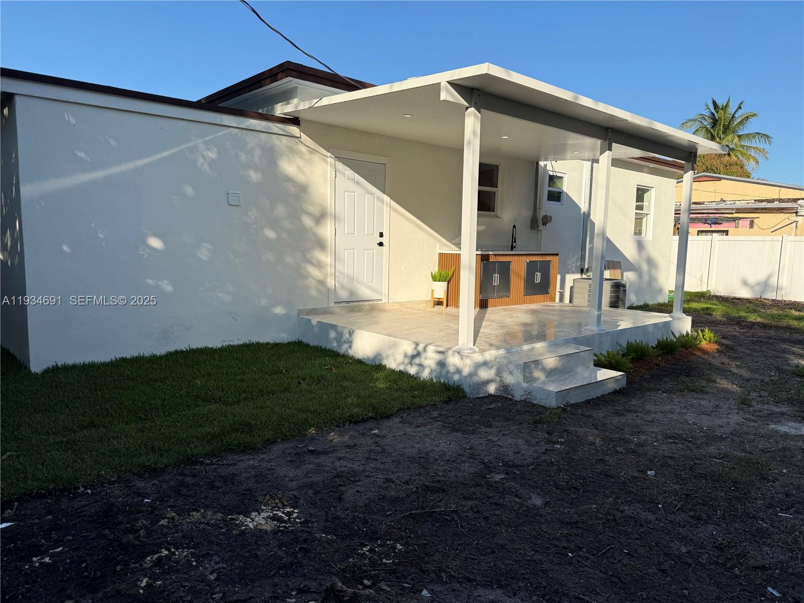 260 NW 119th St Miami, FL 33168