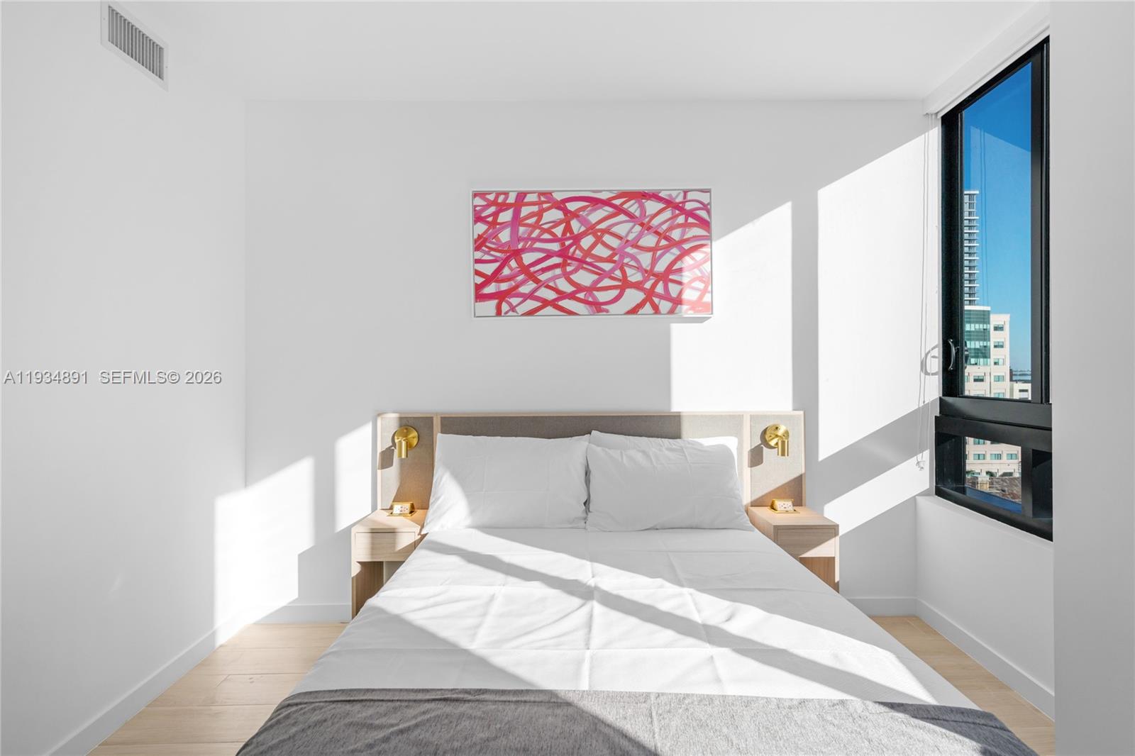 225 N Miami Ave #1405 Miami, FL 33132