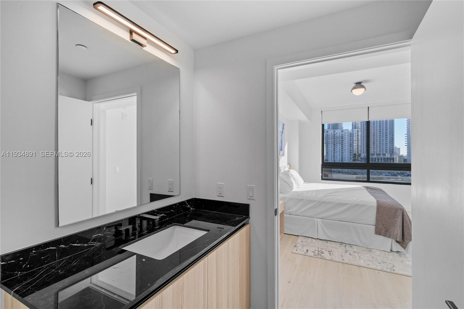 225 N Miami Ave #1405 Miami, FL 33132