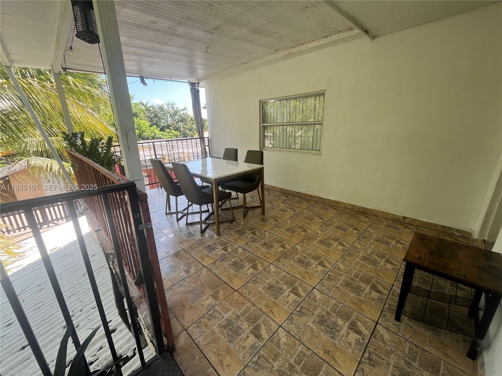 2757 SW 34th Ave Miami, FL 33133