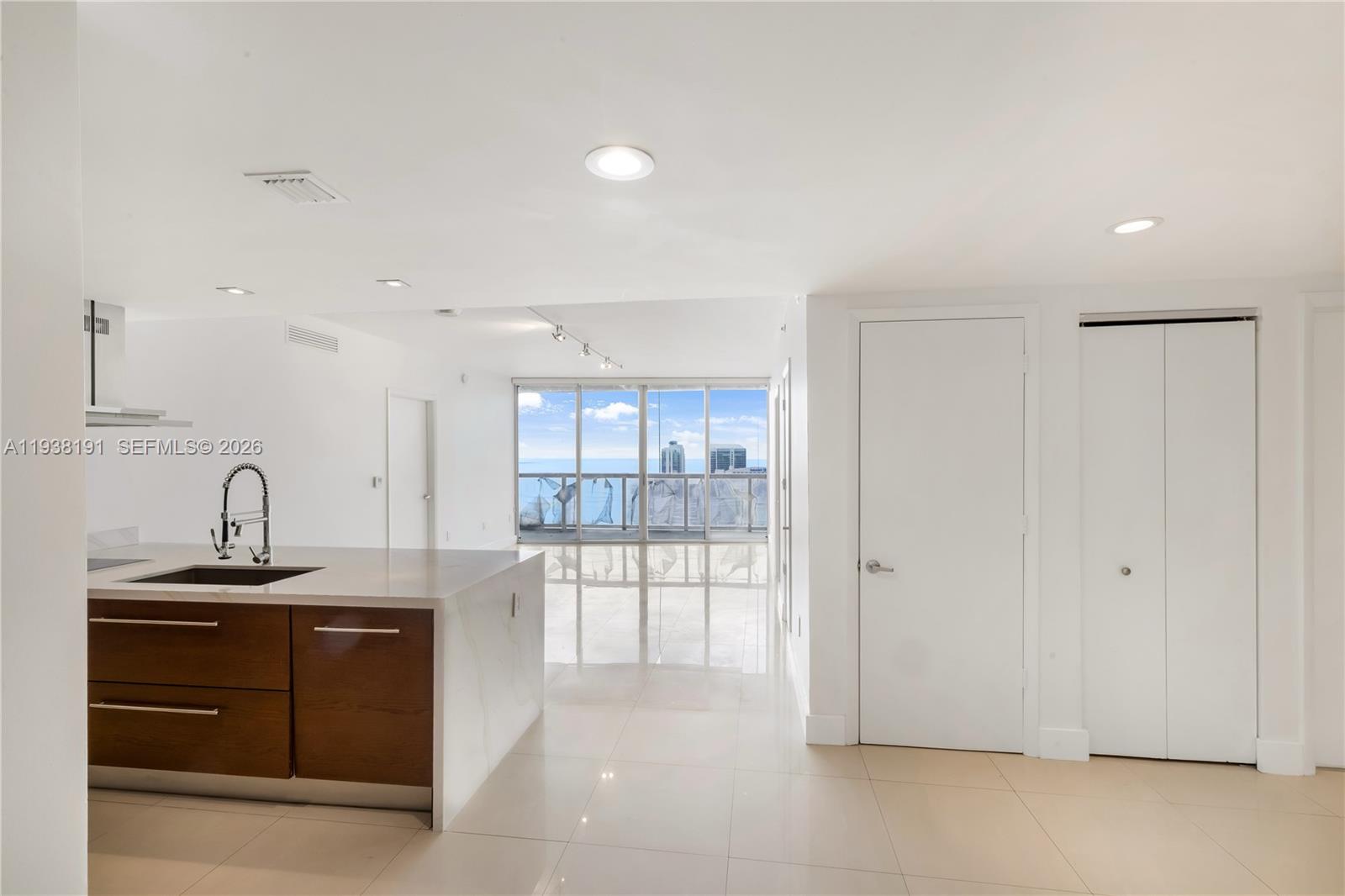 image Icon Brickell II20