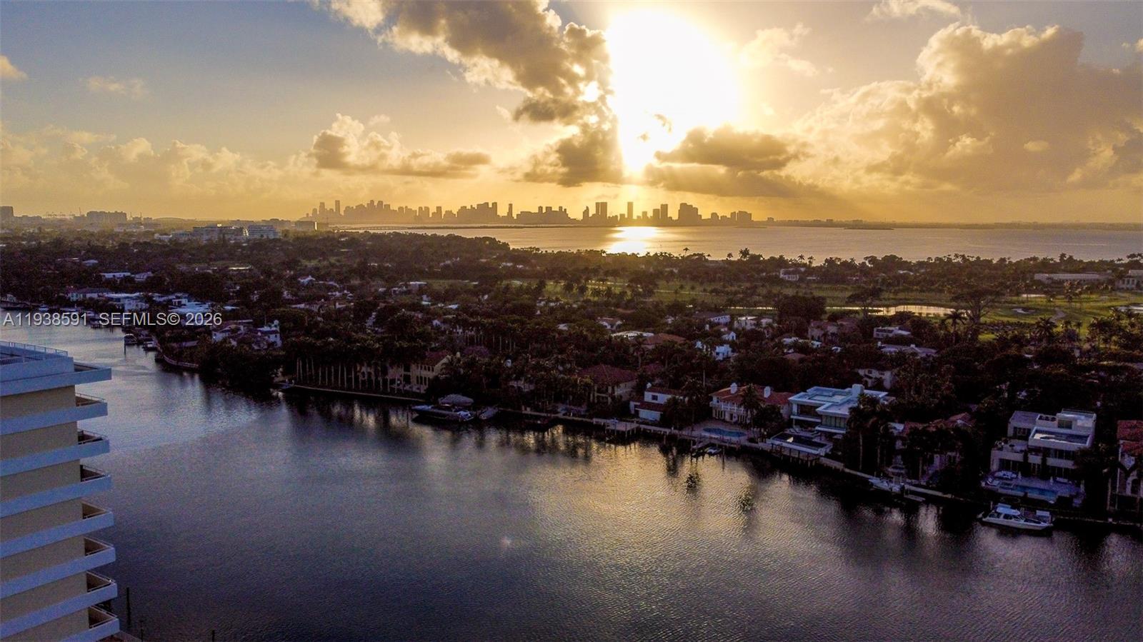 5701 Collins Ave #601 Miami Beach, FL 33140