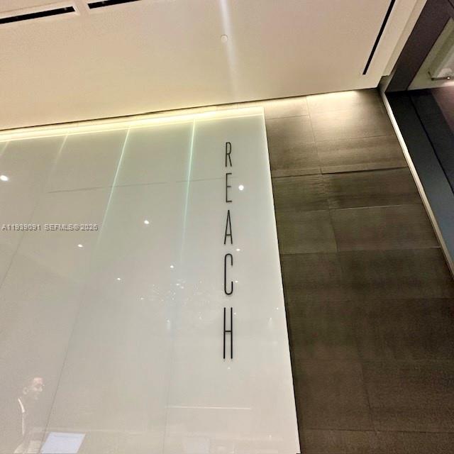 68 SE 6th St #2507 Miami, FL 33131