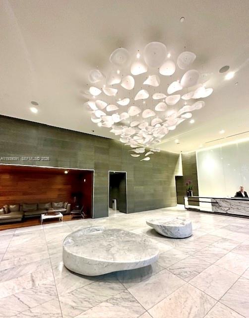 68 SE 6th St #2507 Miami, FL 33131