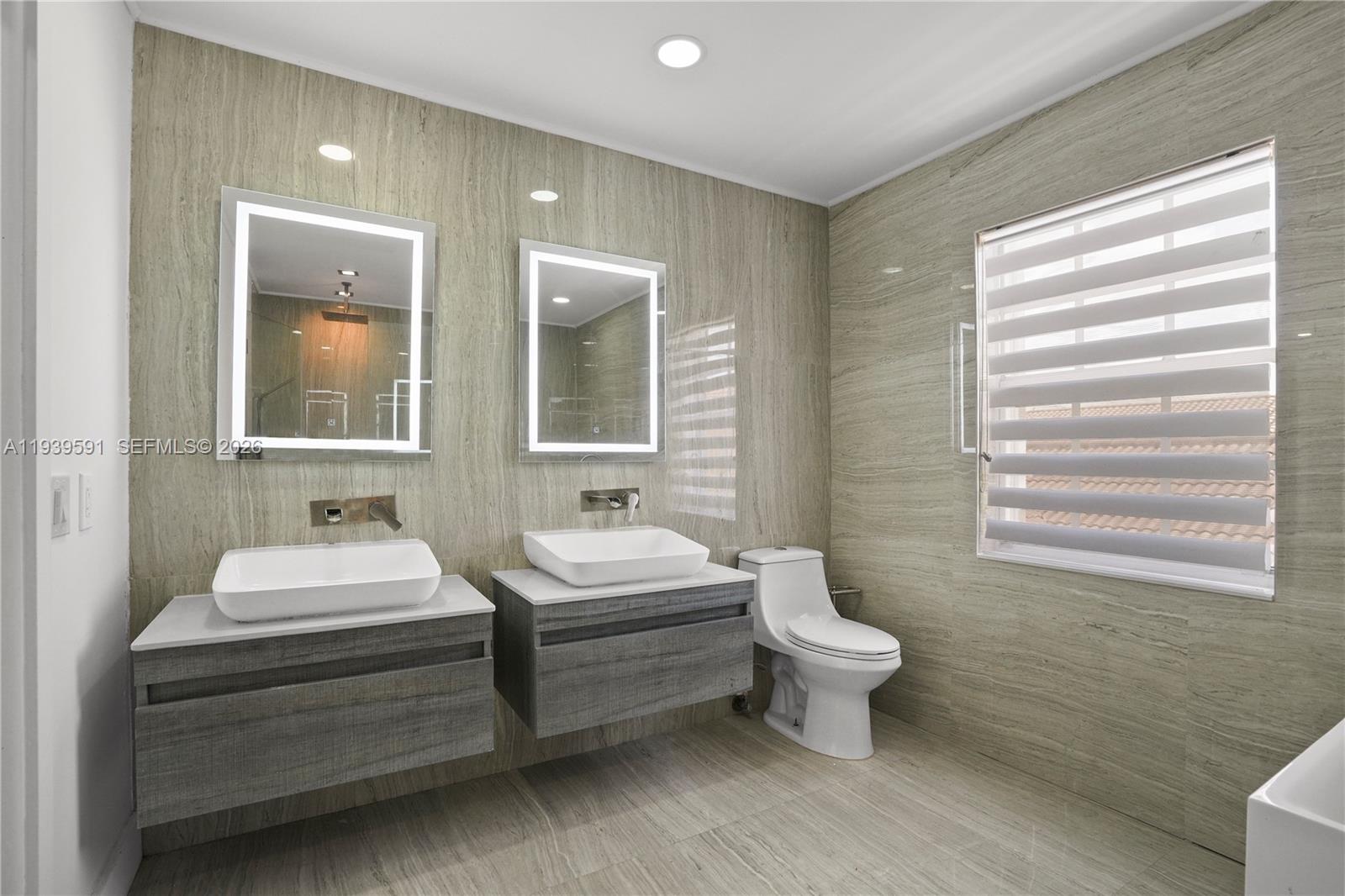 12894 SW 60th Ter Miami, FL 33183