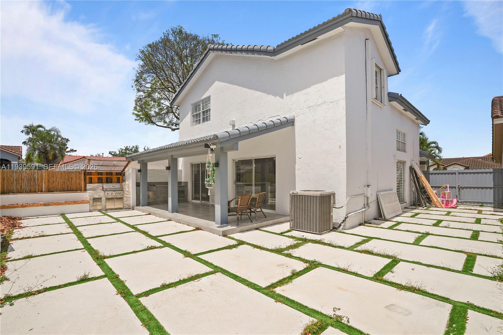 12894 SW 60th Ter Miami, FL 33183