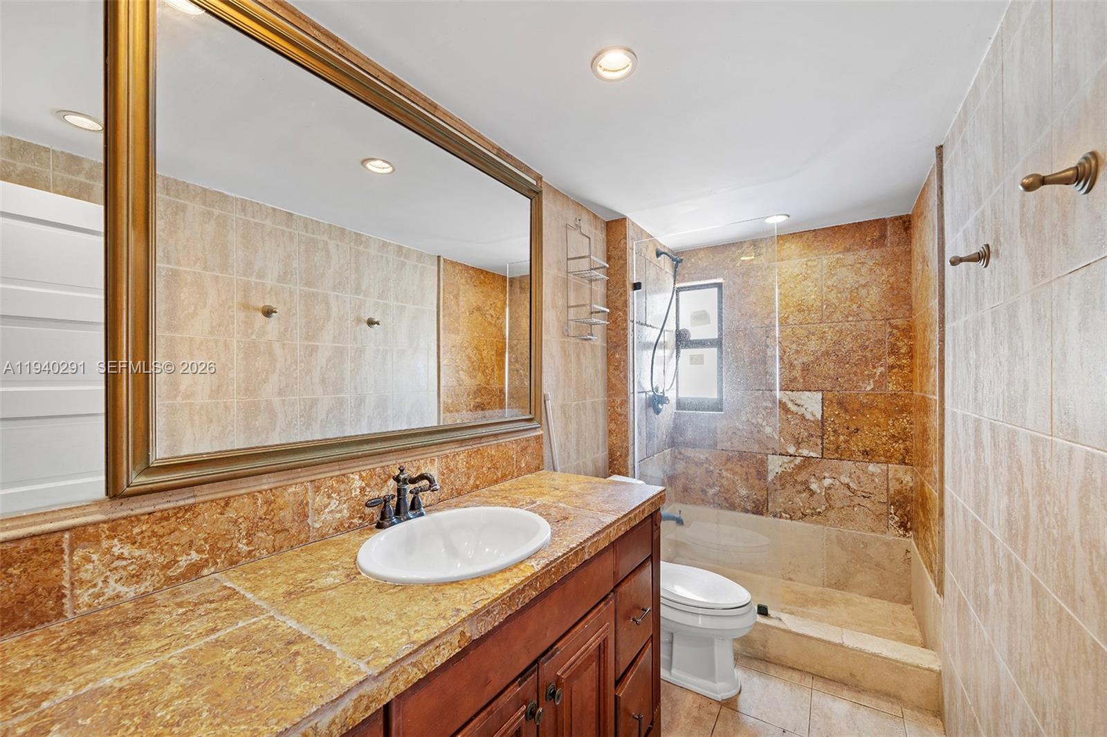 230 Sunrise Dr #5 Key Biscayne, FL 33149