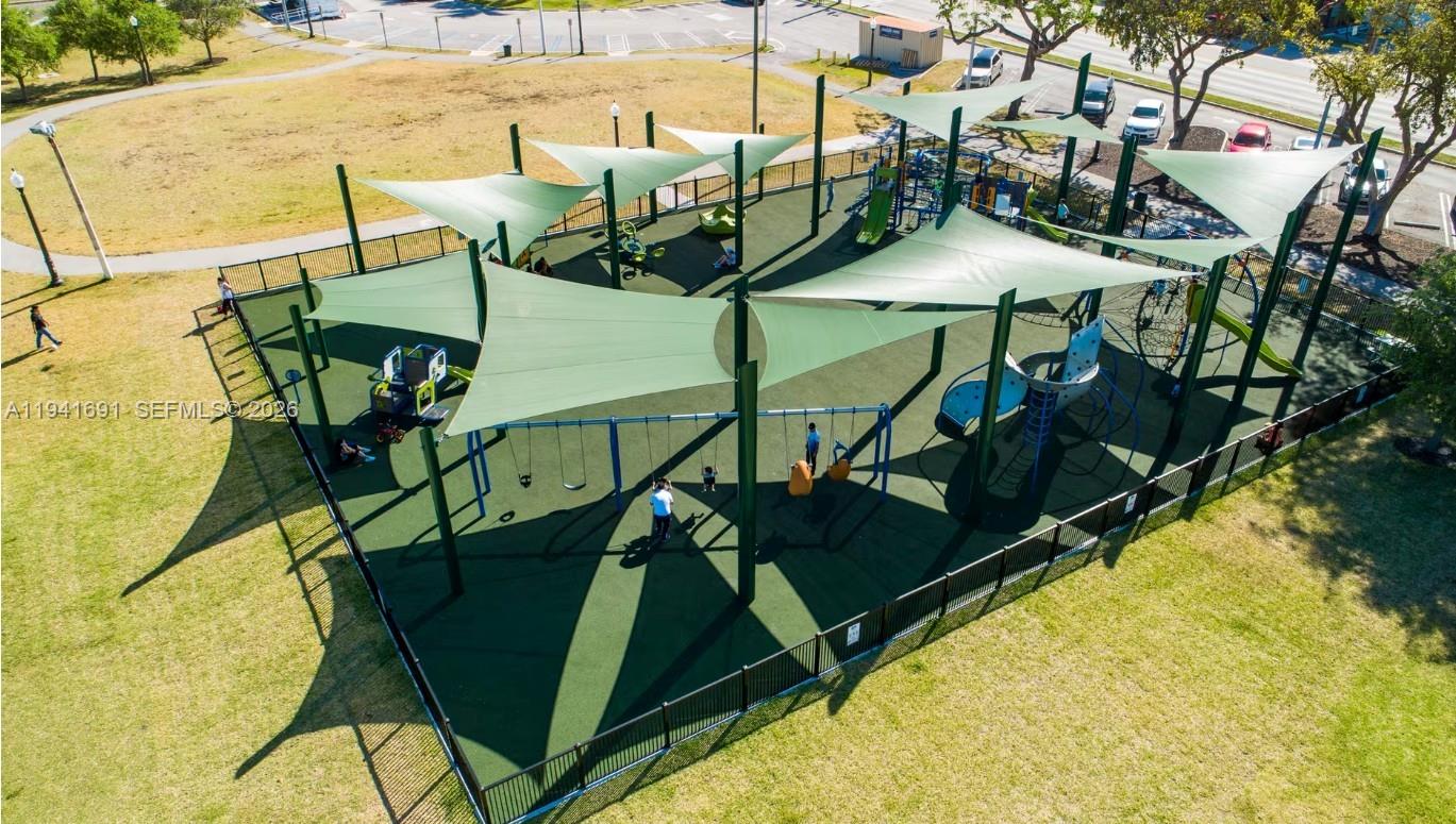 3015 SW 24th Ter Miami, FL 33145