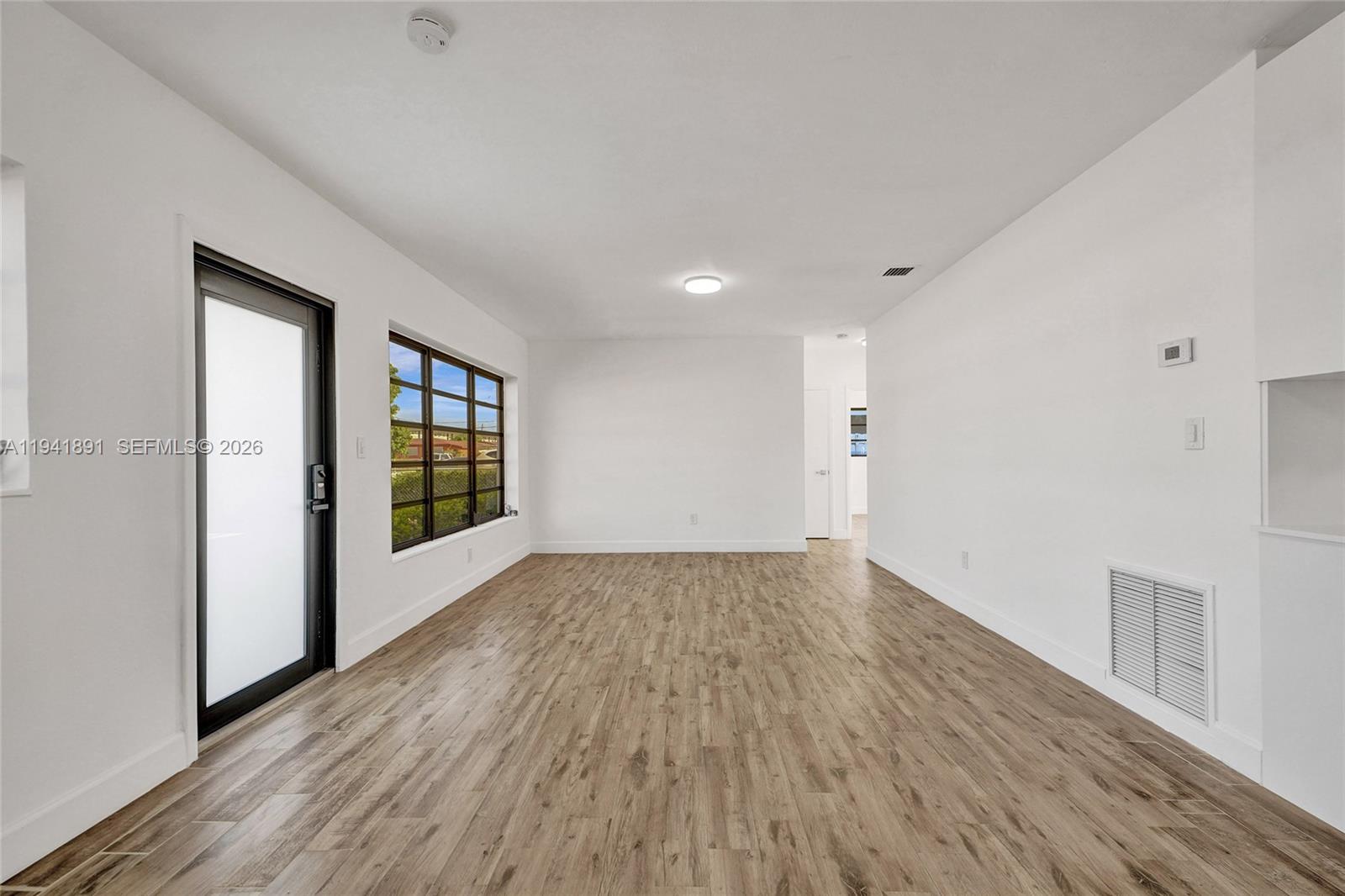 4631 E 8th Ct Hialeah, FL 33013