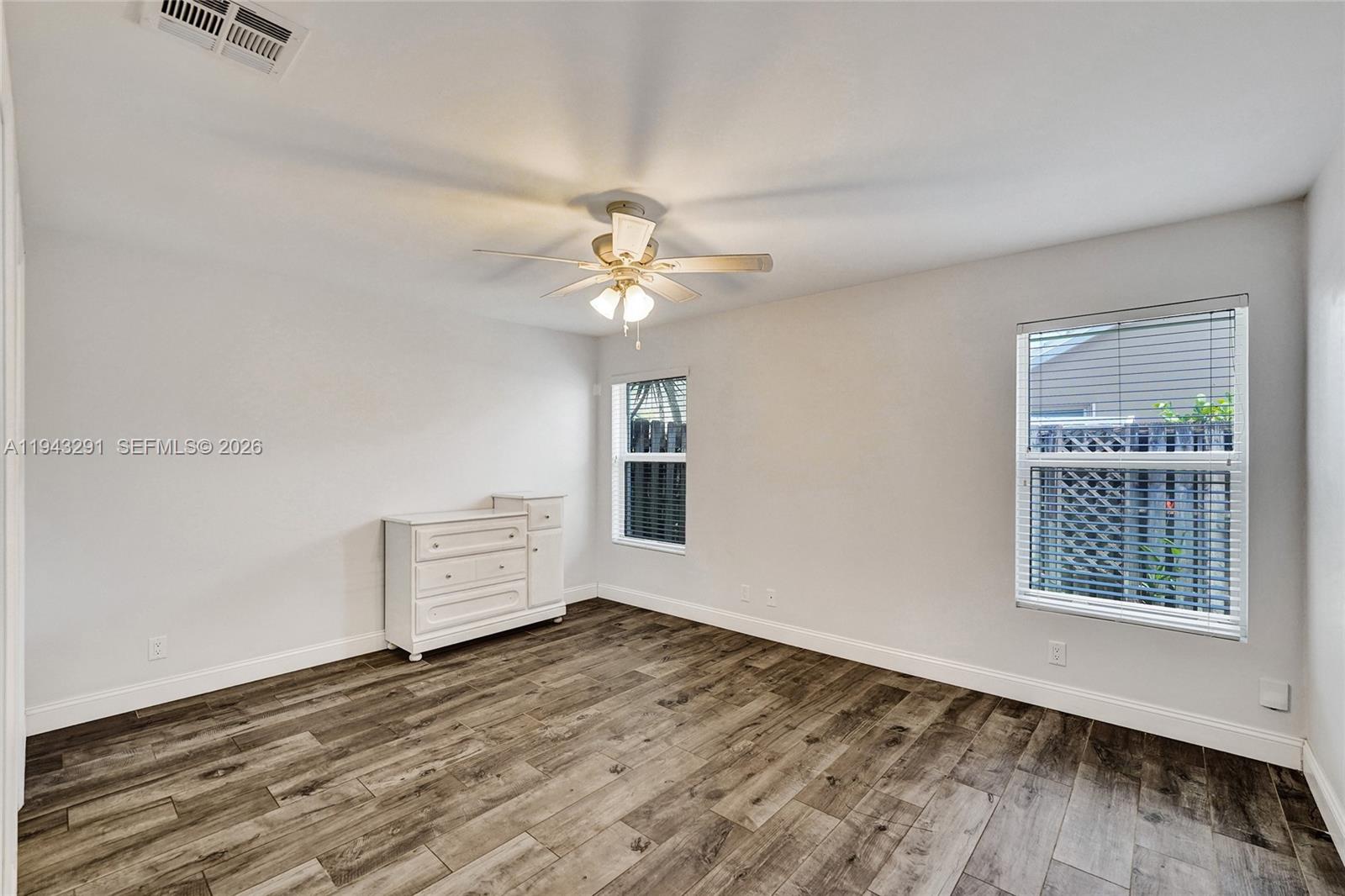 2702 Arborwood Rd Davie, FL 33328