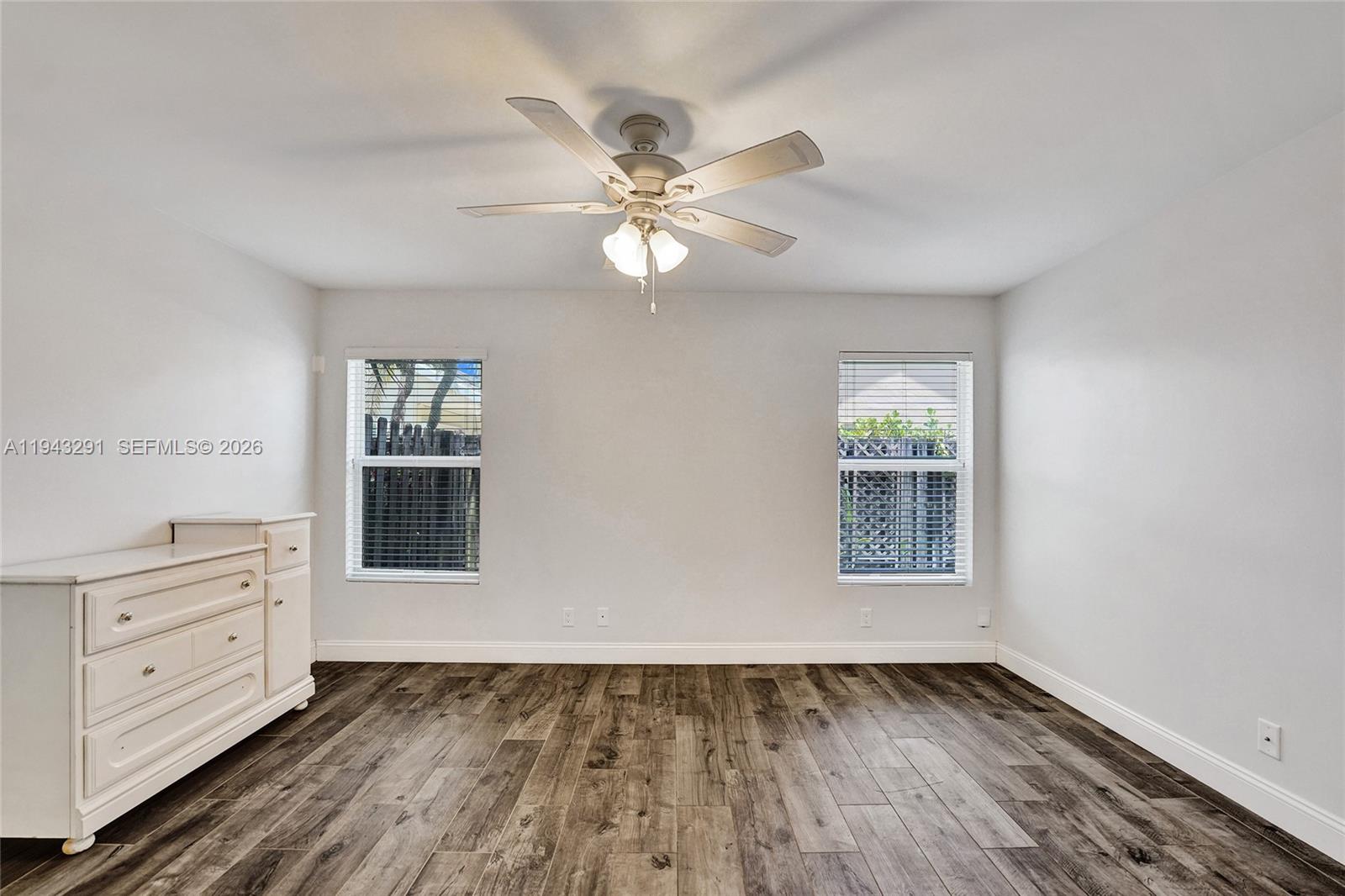 2702 Arborwood Rd Davie, FL 33328