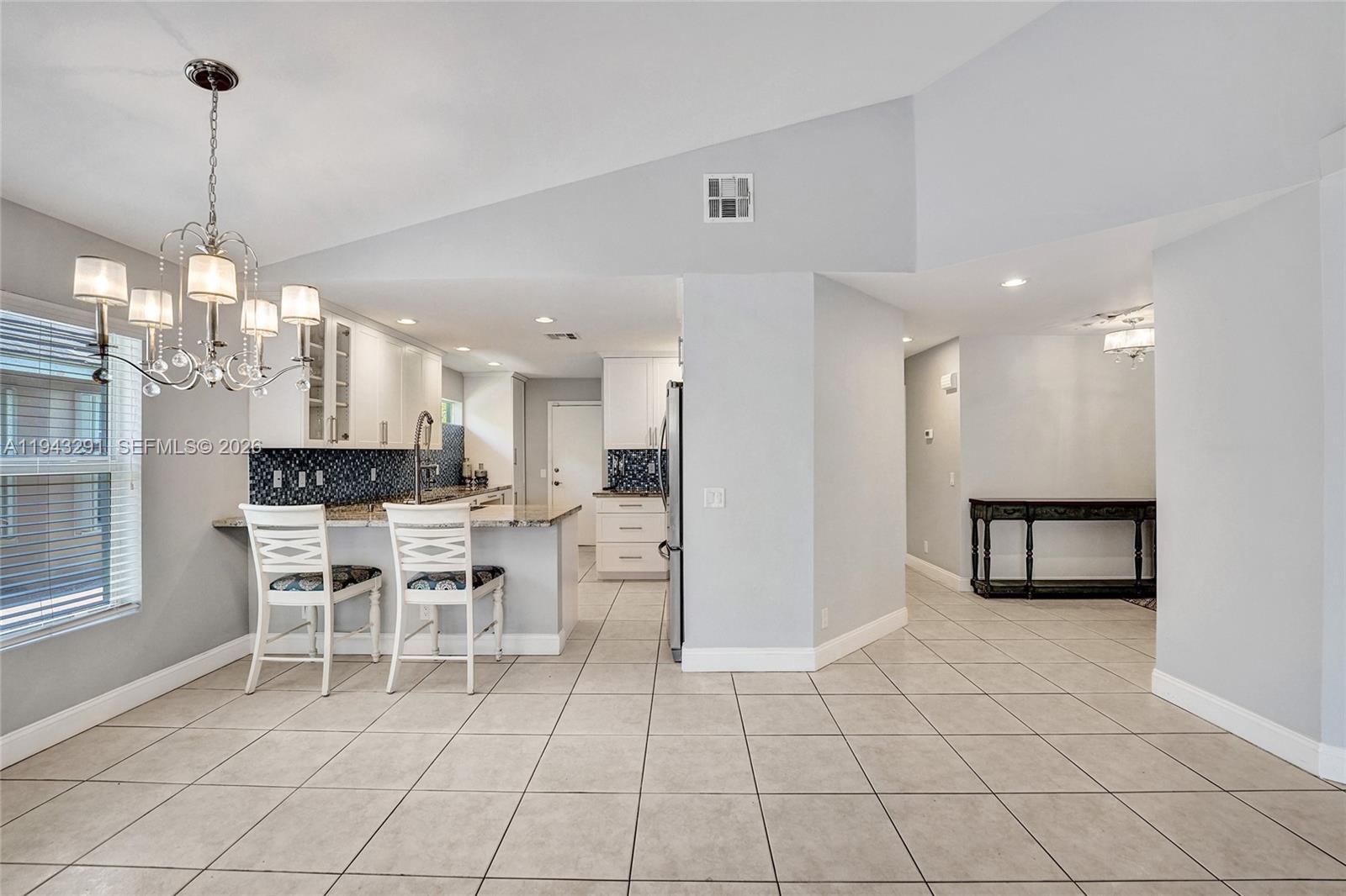 2702 Arborwood Rd Davie, FL 33328