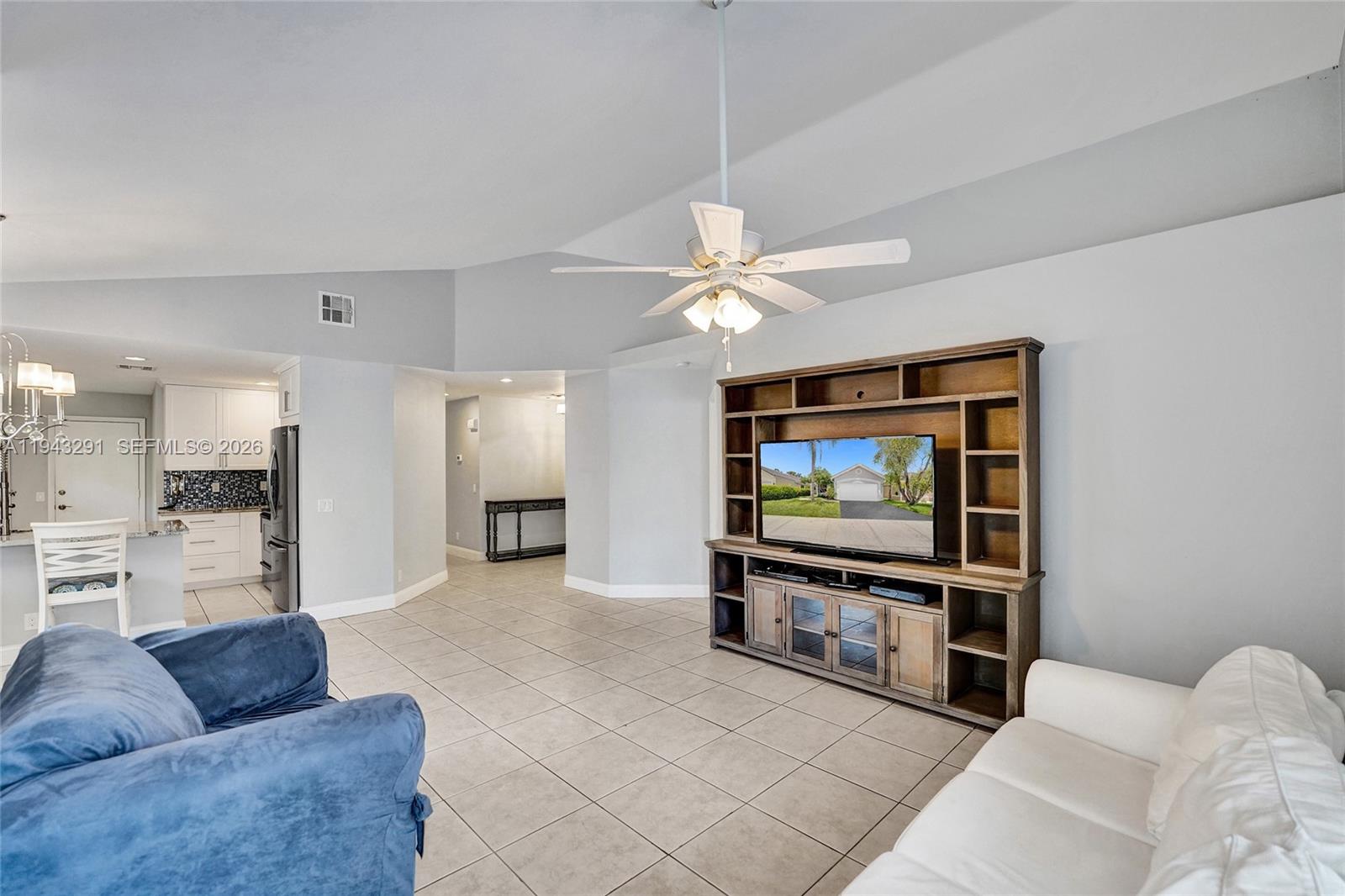 2702 Arborwood Rd Davie, FL 33328