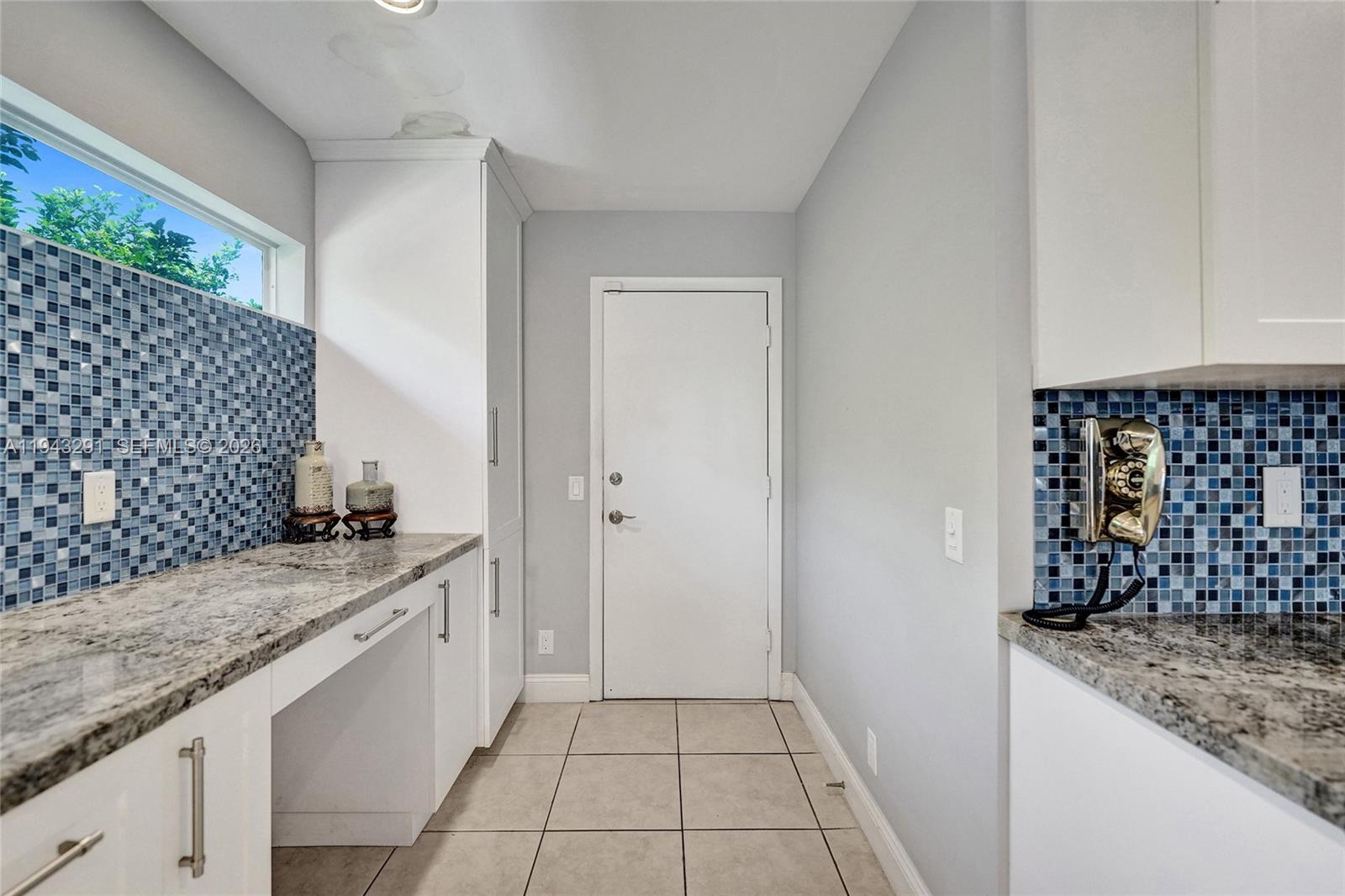 2702 Arborwood Rd Davie, FL 33328