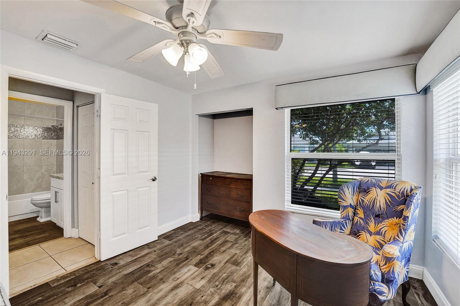 2702 Arborwood Rd Davie, FL 33328