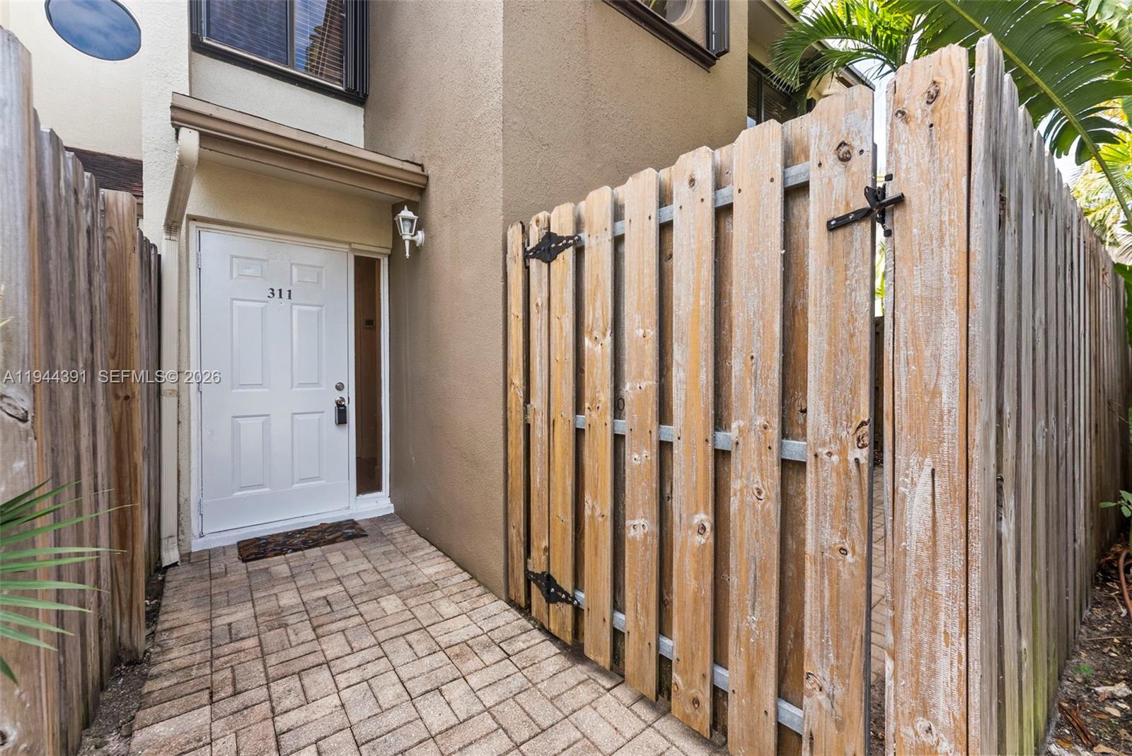 311 City Vw Dr Fort Lauderdale, FL 33311