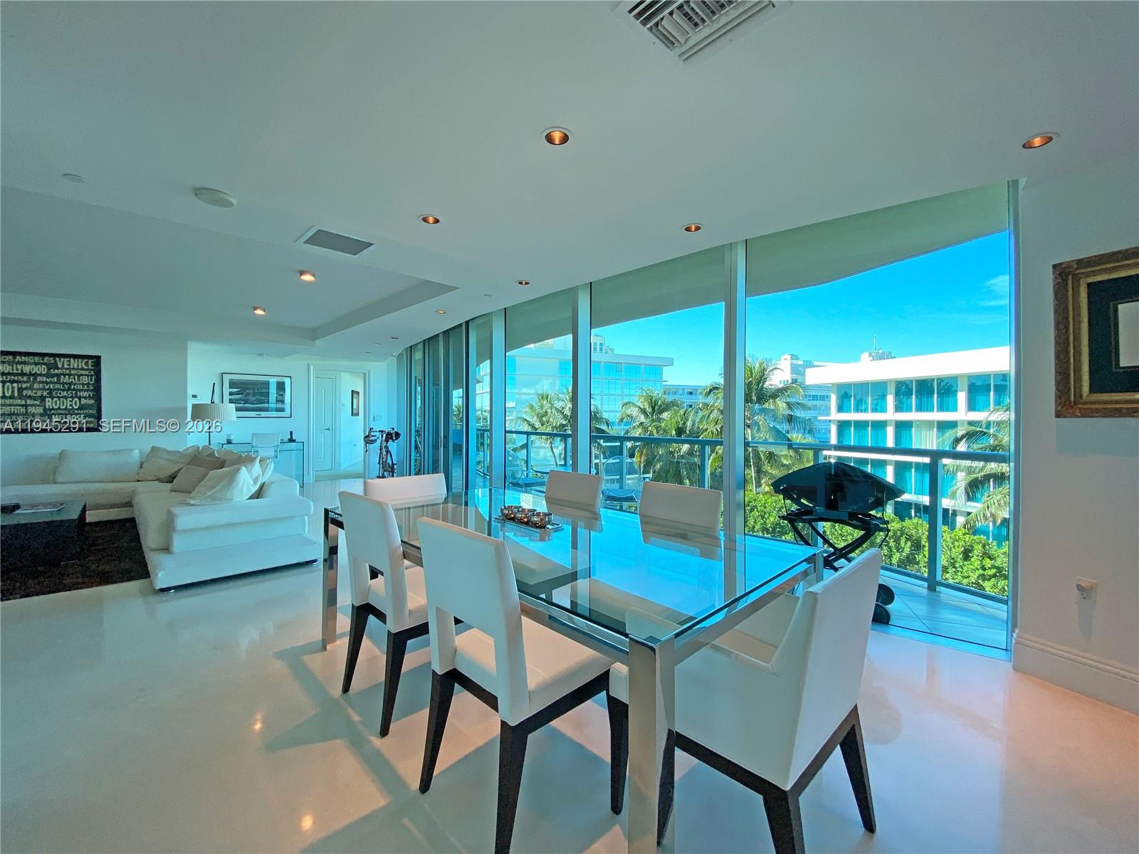 1200 Holiday Dr #308 Fort Lauderdale, FL 33316