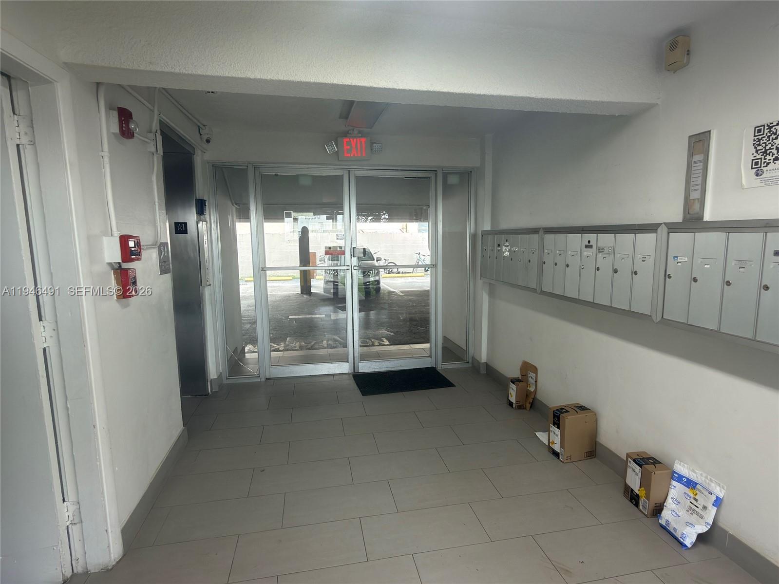 2000 Biarritz Dr #202 Miami Beach, FL 33141