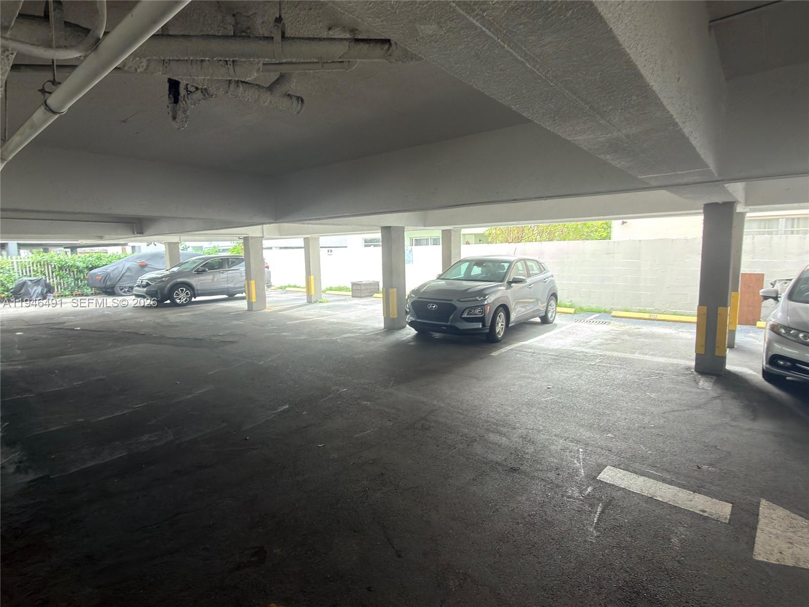 2000 Biarritz Dr #202 Miami Beach, FL 33141